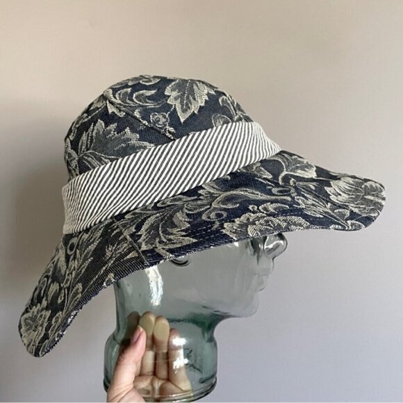 Lillie & Cohoe Floral Tapestry Brimmed Sun Bucket Hat - handmade in Canada 🇨🇦 - Picture 5 of 10